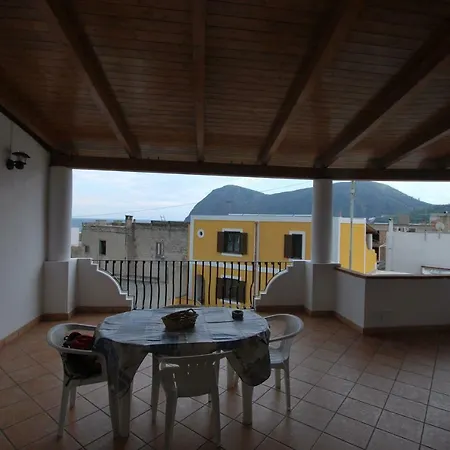 Apartment Calandra Canneto Lipari Vulcano Consult